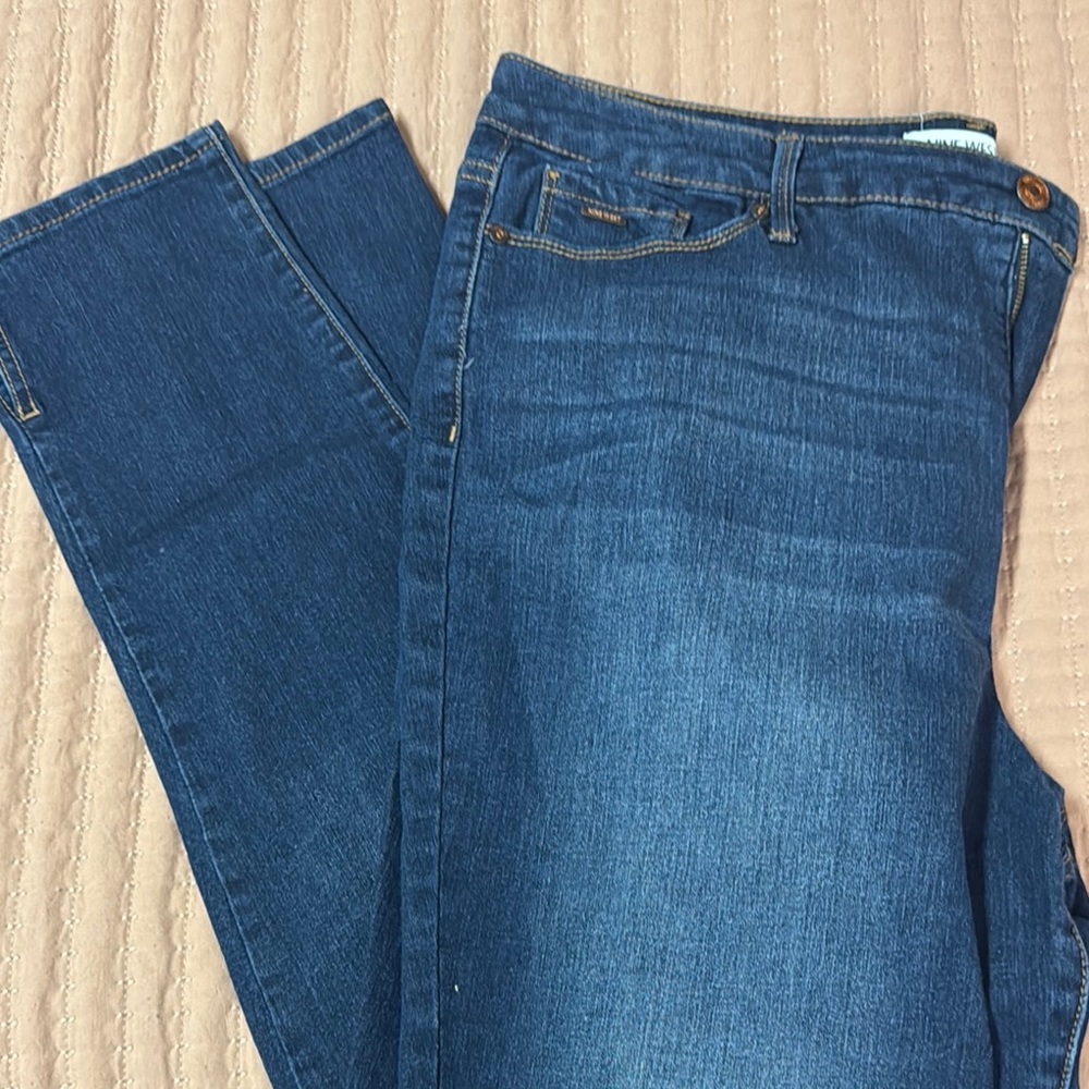 Nine West Blue Straight Leg Jeans Classic Style